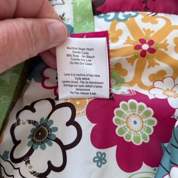 ISIS Wasabi Vest in Olive Green. Thermolite. pockets. Floral inside. Like new 12 - Picture 11 of 16